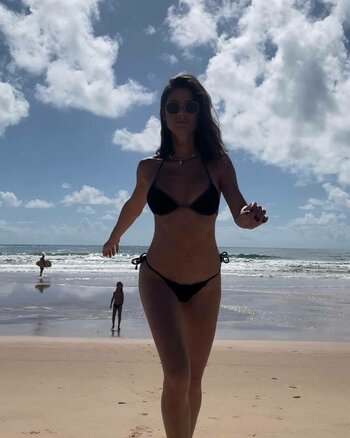 Alinne Moraes / alinnemoraes Nude Leaks Photo 14