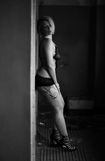Amanda Busty / busty.amanda Nude Leaks Photo 8
