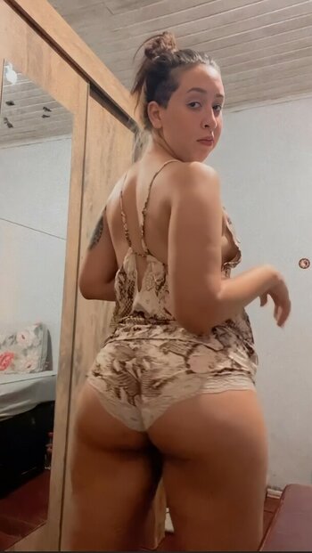 Amanda Pedroso / pedrosoo_o Nude Leaks Photo 2