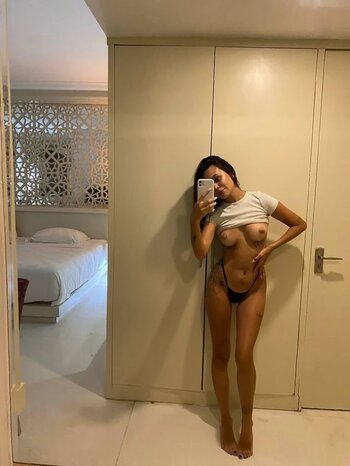 Ami Young / ami.young13 Nude Leaks OnlyFans Photo 32
