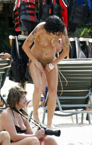 Amy Winehouse / amywinehouse / thezorromask Nude Leaks OnlyFans Photo 234