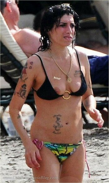 Amy Winehouse / amywinehouse / thezorromask Nude Leaks OnlyFans Photo 241