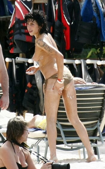 Amy Winehouse / amywinehouse / thezorromask Nude Leaks OnlyFans Photo 263