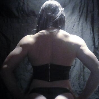 Anastasia Volkova / anastasia_volkova / goth muscle girl / gotica musculosa / natty_volkova Nude Leaks OnlyFans Photo 4