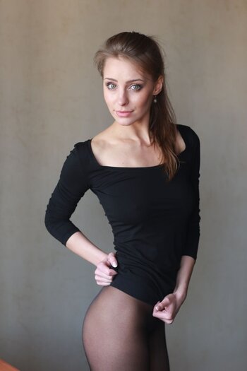 Anastasiya Peredistova / aanastasiya / staysseeperry Nude Leaks OnlyFans Photo 16