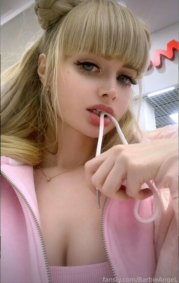 Angelica Kenova / russian_barbie / russian_barbiee Nude Leaks OnlyFans Photo 48