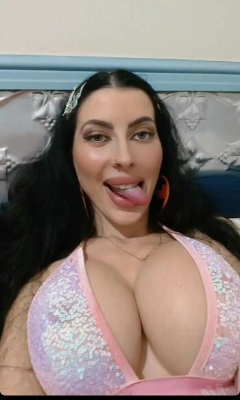 Angelina Bellucci / Sherry Belinda / miss_angelinabellucci / thelivingbratz Nude Leaks OnlyFans Photo 14