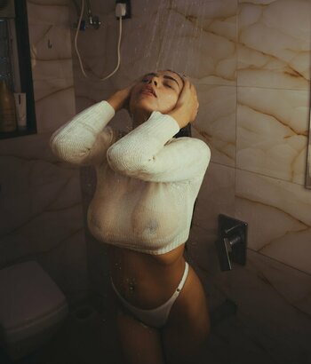 Annie Sharma / bossgirlanniee Nude Leaks OnlyFans Photo 13