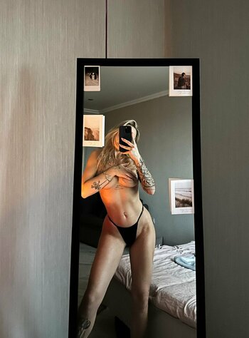 Arinawhynot / whynotarisha Nude Leaks Photo 7