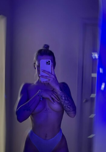 Arinawhynot / whynotarisha Nude Leaks Photo 16