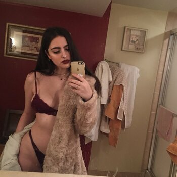 artbitch666 / huhlaynuh Nude Leaks OnlyFans Photo 29