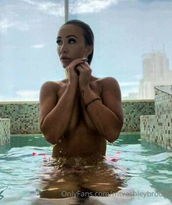 Ashley Mitchell / The Challenge / mtvashleybrooke Nude Leaks OnlyFans Photo 30