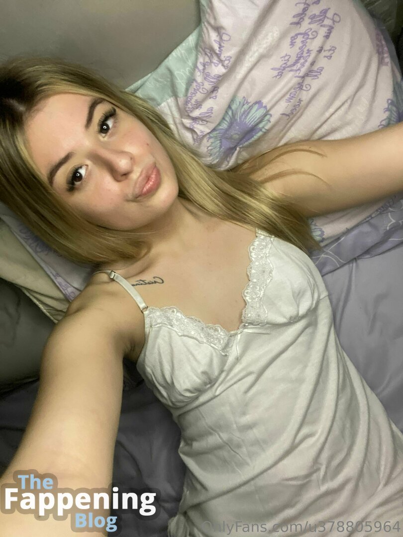 ashleypetite / Ameliaschaeferr5 Nude Leaks OnlyFans Photo 19 | #TheFappening