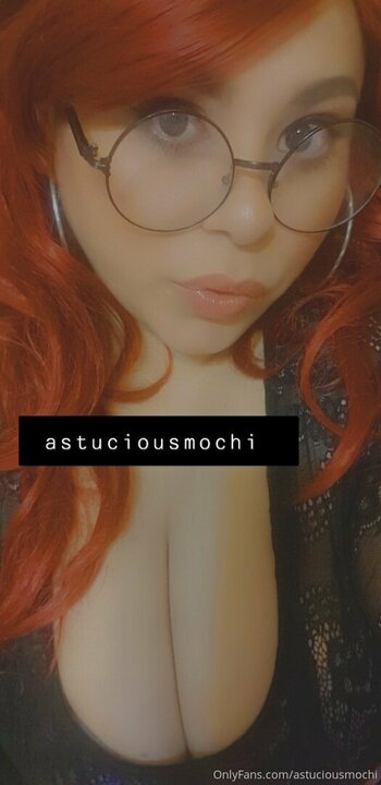 astuciousmochi Nude Leaks Photo 31