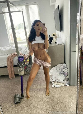 Authenticbella Nude Leaks OnlyFans Photo 15