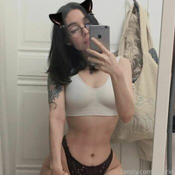 Ayerie / aerie / aerie_rei Nude Leaks OnlyFans Photo 16