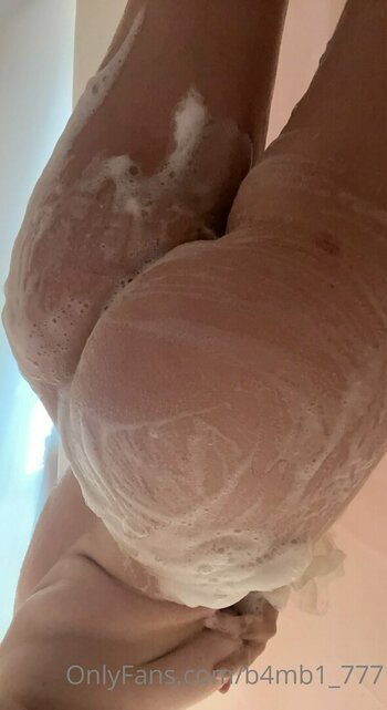 b4mb1_777 Nude Leaks Photo 4
