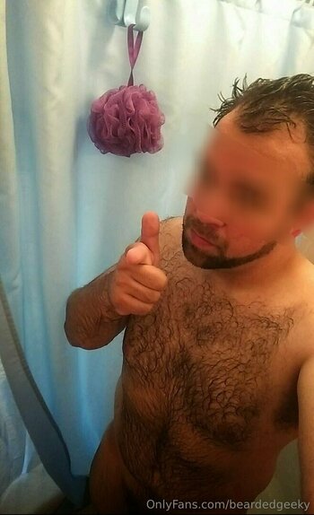 beardedgeeky Nude Leaks Photo 9