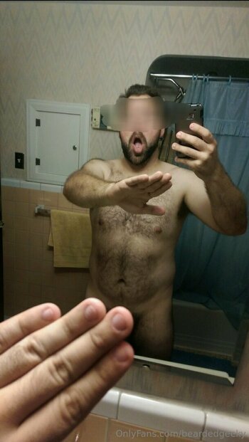 beardedgeeky Nude Leaks Photo 11