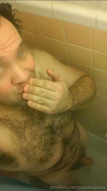 beardedgeeky Nude Leaks Photo 13