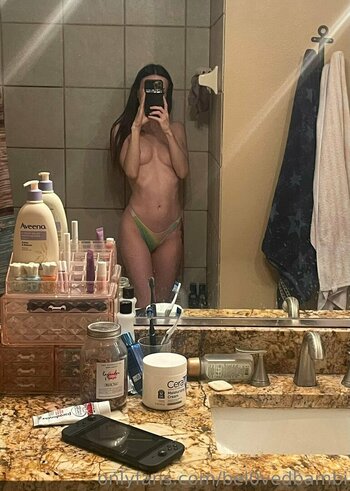 bel0vedbambi Nude Leaks Photo 8