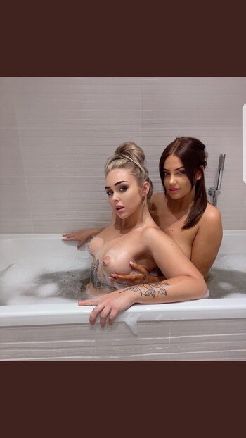 Bella Brady / bella_brady / bellabrady_ Nude Leaks OnlyFans Photo 16