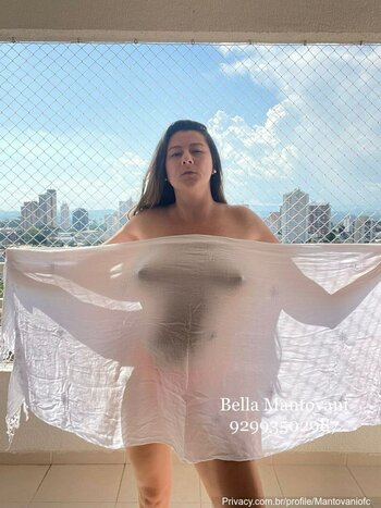 Bella Mantovani / mantovanioficial Nude Leaks OnlyFans Photo 25