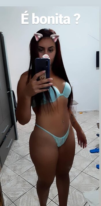 Bella Menezes / Isinhamnzs / isamnzs / prontomostreii Nude Leaks OnlyFans Photo 31