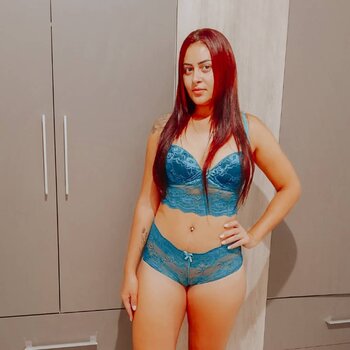 Bella Menezes / Isinhamnzs / isamnzs / prontomostreii Nude Leaks OnlyFans Photo 33