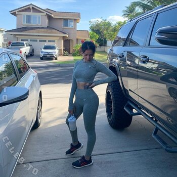 Bella Poarch / bellapoarch Nude Leaks OnlyFans Photo 358