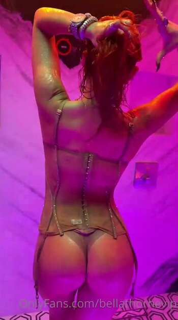Bella Thorne / bellathorne Nude Leaks OnlyFans Photo 20286
