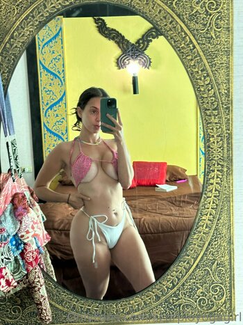 Bendy Lola / scorpioyogagirl Nude Leaks OnlyFans Photo 17