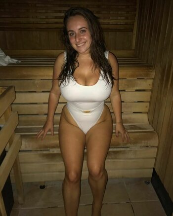 Berina Fatic / faticberina Nude Leaks Photo 14