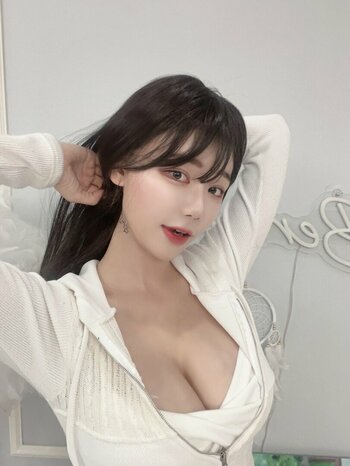 berry_3.14_official Nude Leaks Photo 1