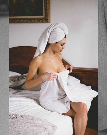 Bethanylydiaa / lydiafarley Nude Leaks OnlyFans Photo 19