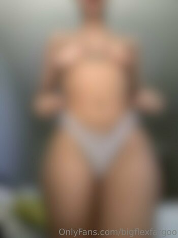bigflexfargoo Nude Leaks Photo 20