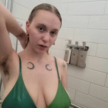 bigtiddiewerekitty / bigtiddiekitty Nude Leaks Photo 9