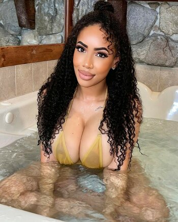 Breana Bowens / breana.bowens / breanabowens Nude Leaks OnlyFans Photo 24