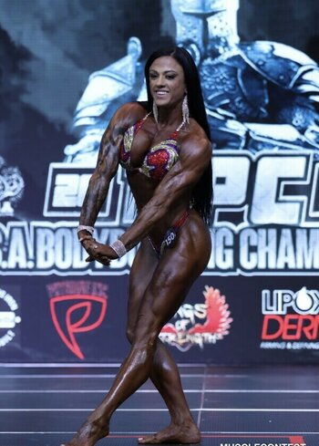 bree.physique_ifbbpro / bree.physique Nude Leaks Photo 3