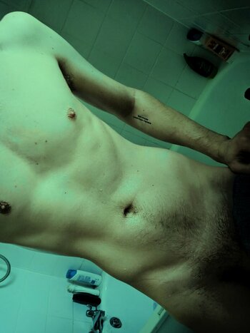 british-twinks Nude Leaks Photo 23