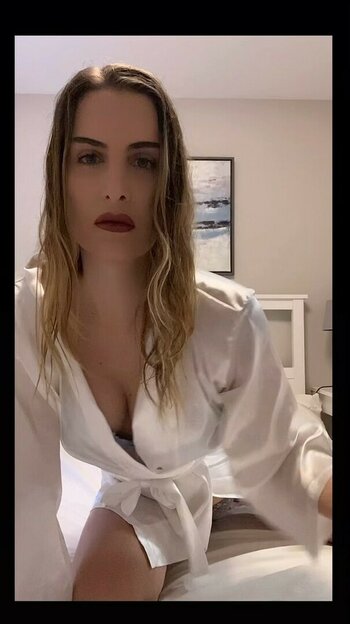 Britishmeghanspice / bee_riva Nude Leaks OnlyFans Photo 48