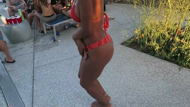 Brittany Danyelle / brit_danyelle / brittanydanyelle0 Nude Leaks Photo 3