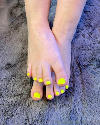 Britty-feet / brittanyfootpics Nude Leaks OnlyFans Photo 8