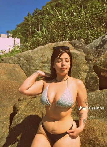 Brizsinha / Isabella Moraes / bribrady / briz.sinha Nude Leaks OnlyFans Photo 4