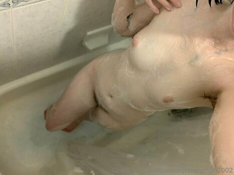 bubblegumnymph2002 Nude Leaks Photo 10