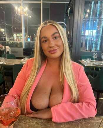 Caitlin G / caitlinn.gregory / caitlinvip Nude Leaks OnlyFans Photo 17