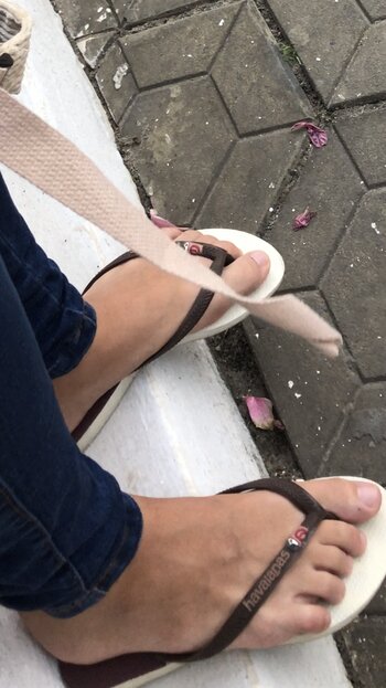 Candid Feet / candidsexyfeet Nude Leaks OnlyFans Photo 23