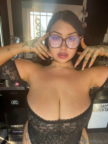 Capbarista / baristacaprice2.0 / https: / urfavcoffeegurl Nude Leaks OnlyFans Photo 186