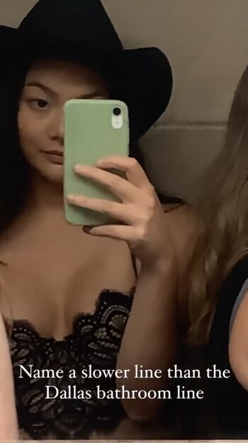 Carly Wong / cwwwww46 Nude Leaks Photo 31