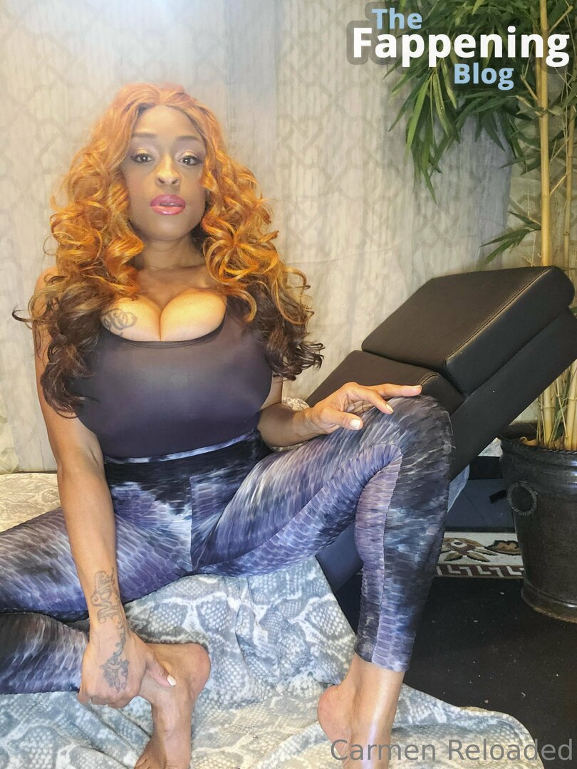 Carmen Hayes / therealcarmenhayes / theycallmethemixeddollyparton Nude  Leaks OnlyFans Photo 1 | #TheFappening